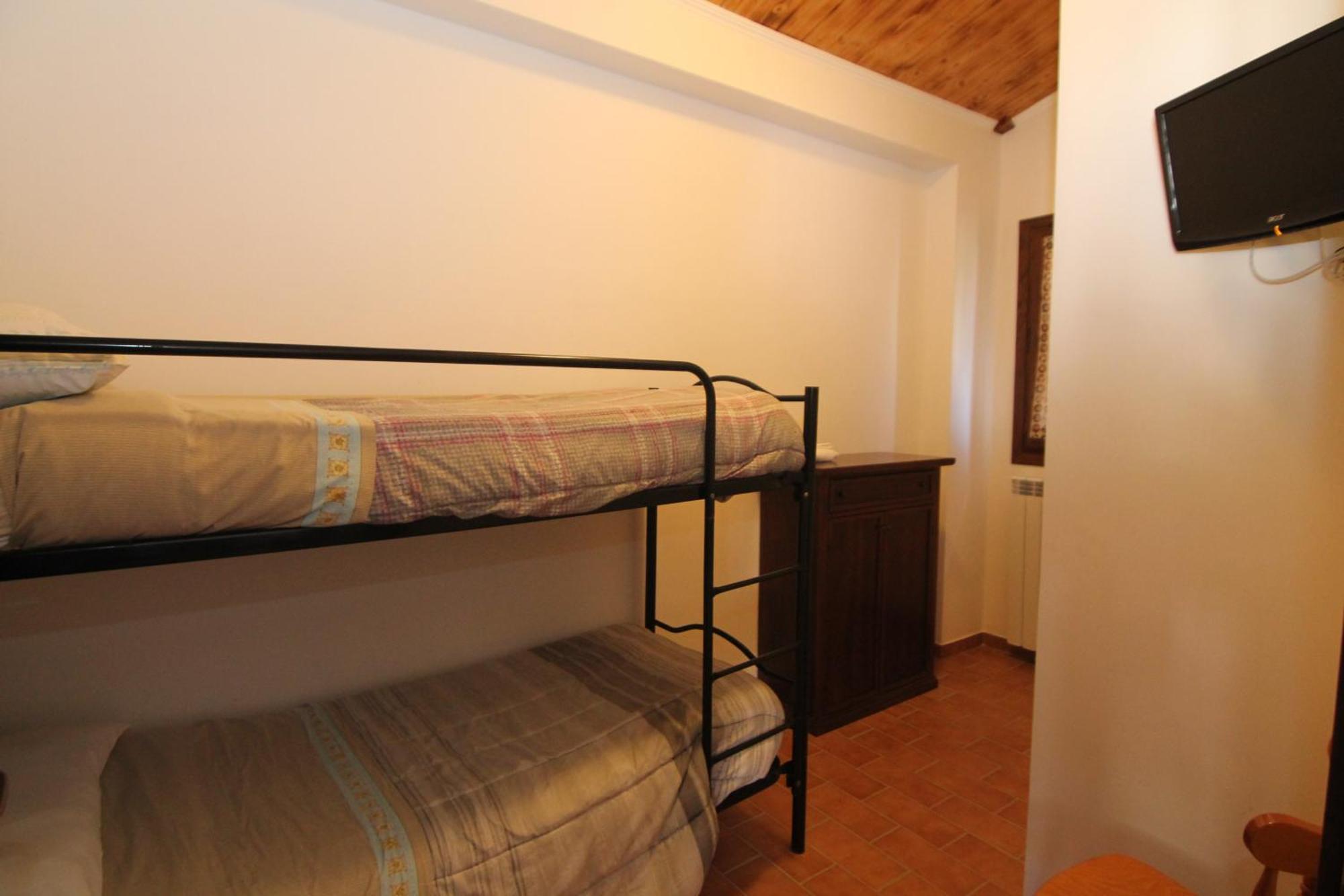 Hotel Il Feudo Dei Pierleoni Селано Номер фото