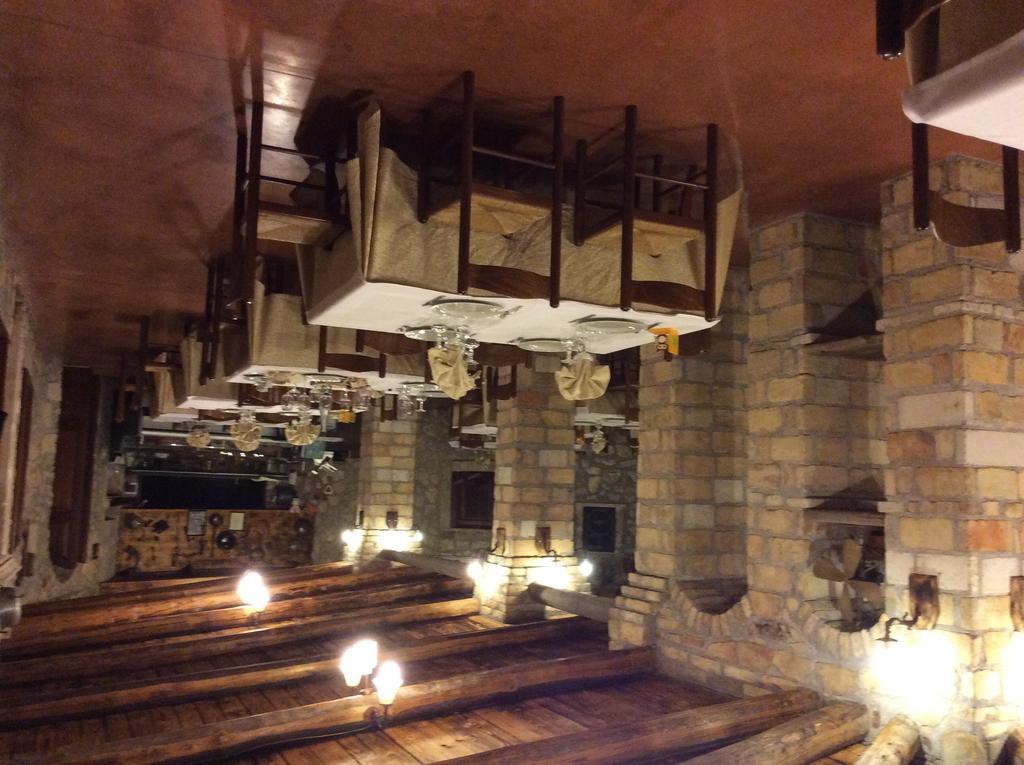 Hotel Il Feudo Dei Pierleoni Селано Экстерьер фото